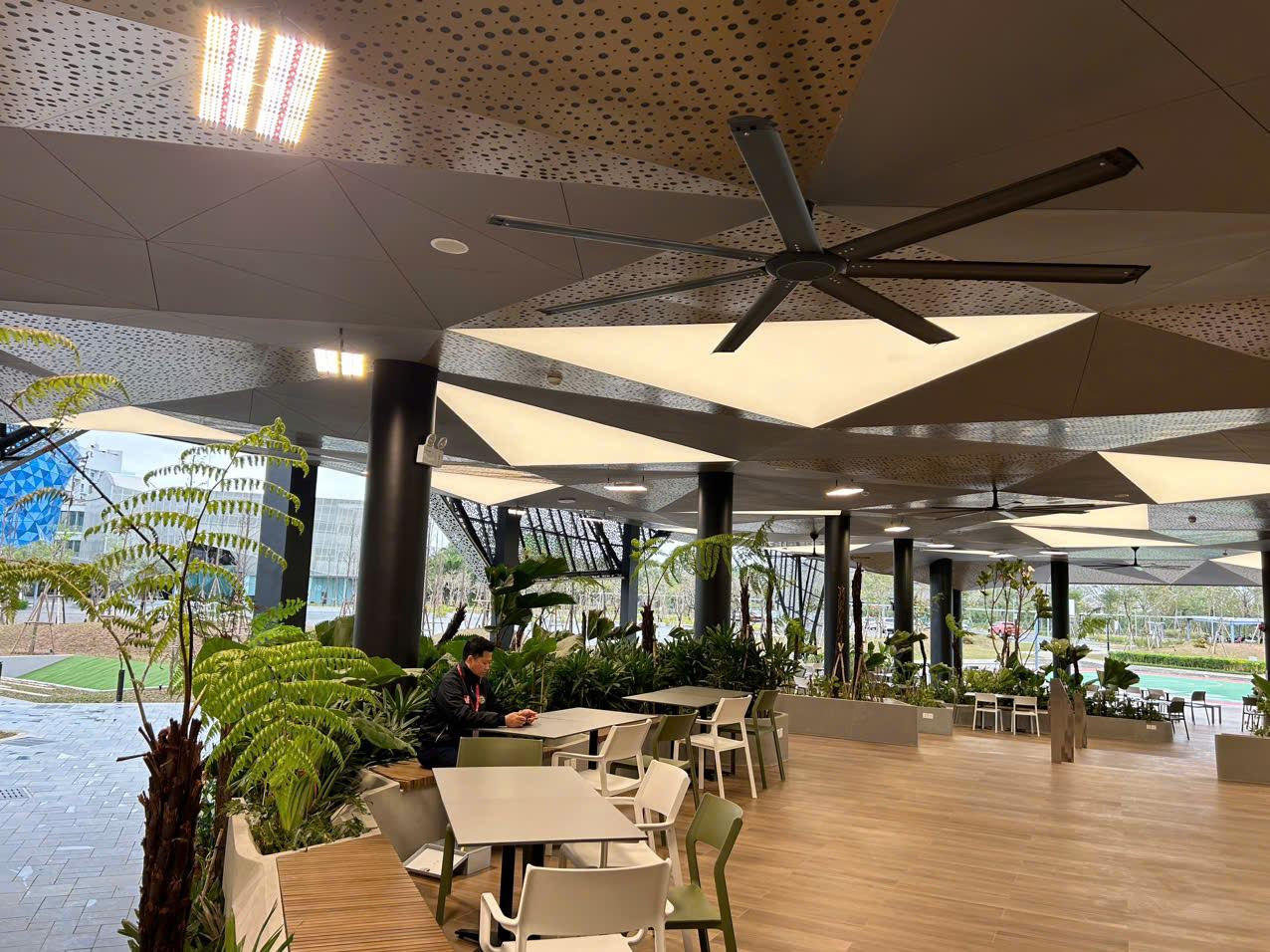 Đèn hỗ trợ tăng trưởng thực vật trong nhà (Led Grow light)